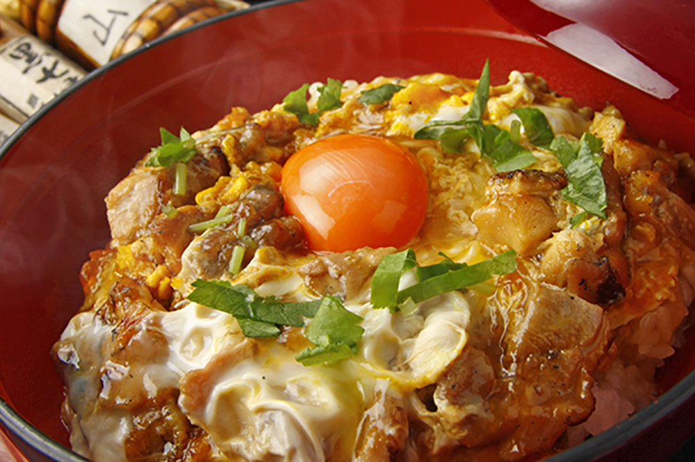 メディアで話題!田村屋名物親子丼